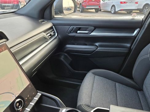 New 2025 GMC Terrain Elevation w/ Technology Package II image 10