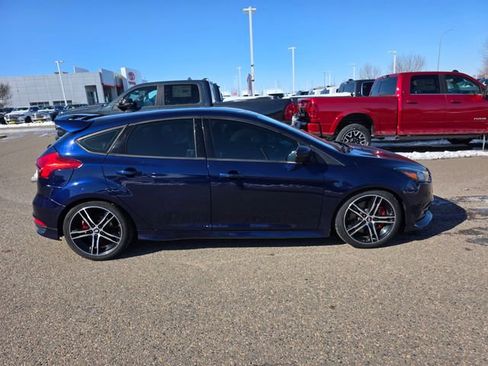 Used 2016 Ford Focus ST image 7