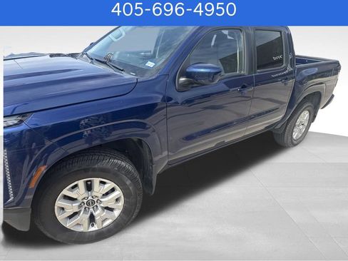 Used 2022 Nissan Frontier SV RWD image 1