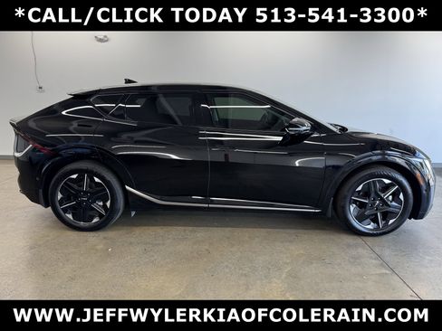 New 2025 Kia EV6 Wind image 2