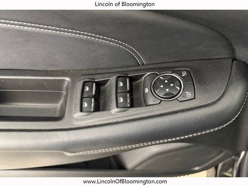 Used 2022 Ford Edge Titanium image 29