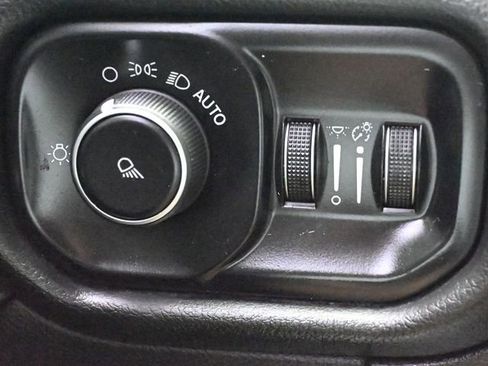 Used 2019 RAM 2500 Big Horn image 20