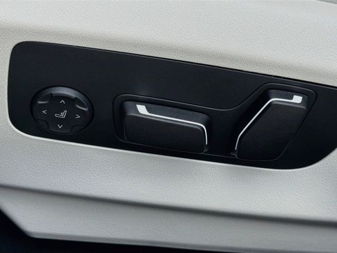 New 2027 BMW 530i w/ Premium Package RWD image 24