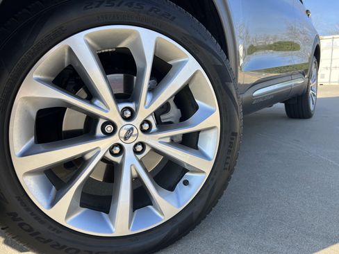 Used 2022 Ford Explorer Platinum w/ Equipment Group 601A image 16