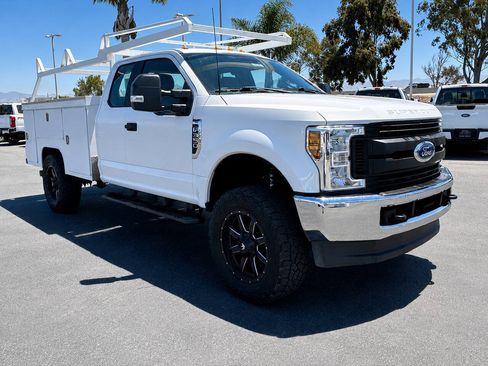 Used 2019 Ford F350 XL w/ XL Value Package AWD/4WD image 4