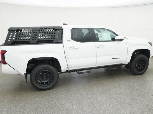 New 2025 Toyota Tacoma SR5 image 39