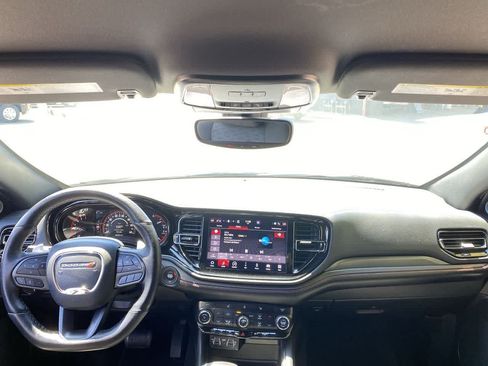 Used 2025 Dodge Durango GT AWD/4WD image 13