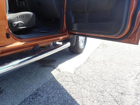 Used 2004 Chevrolet Colorado LS w/ Power Convenience Package RWD image 22
