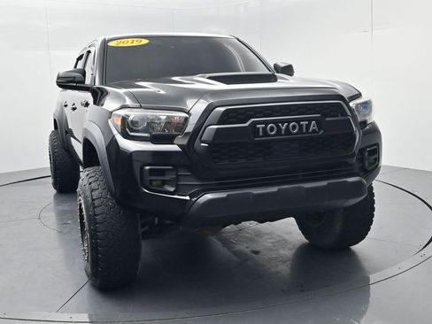 Used 2019 Toyota Tacoma TRD Pro AWD/4WD image 2