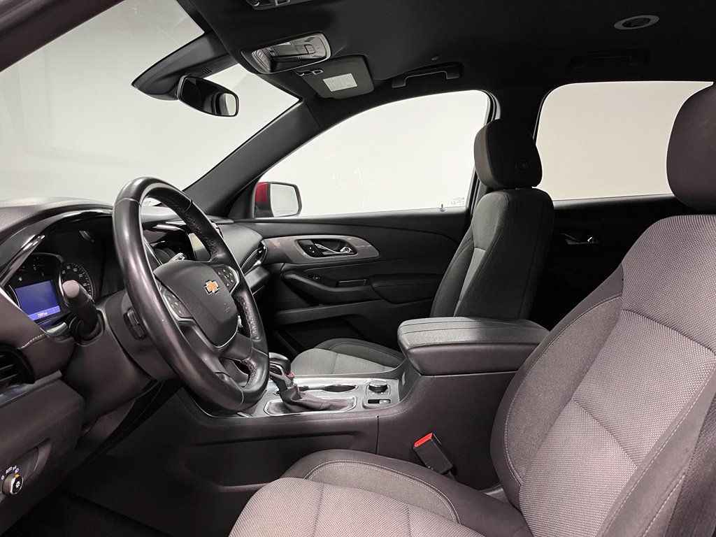 Used 2023 Chevrolet Traverse LT AWD/4WD image 23