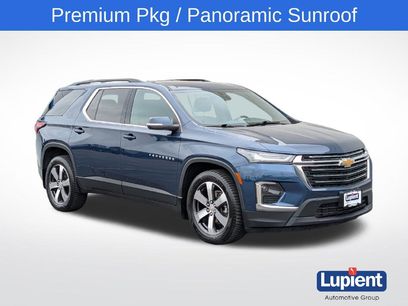 Used 2022 Chevrolet Traverse LT w/ LT Premium Package