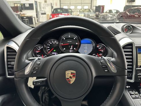 Used 2014 Porsche Cayenne Diesel AWD/4WD image 20