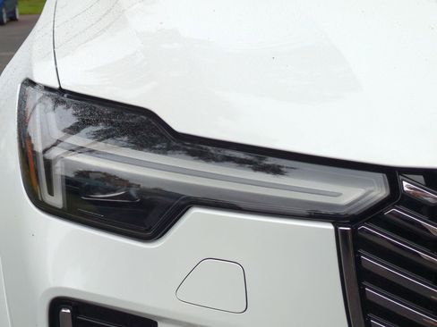 New 2026 Volvo XC90 B6 Plus w/ Protection Package Premier image 10