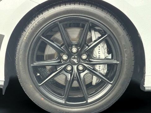 Used 2025 Ford Mustang GT Premium RWD image 32