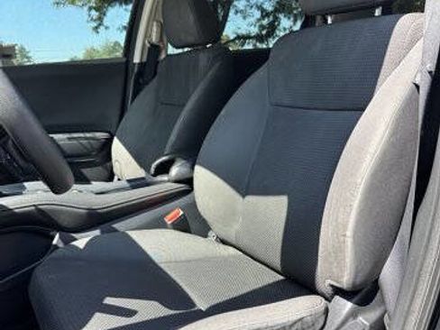 Used 2019 Honda HR-V LX image 13