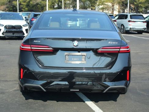 New 2026 BMW 530i xDrive w/ M Sport Package AWD/4WD image 7