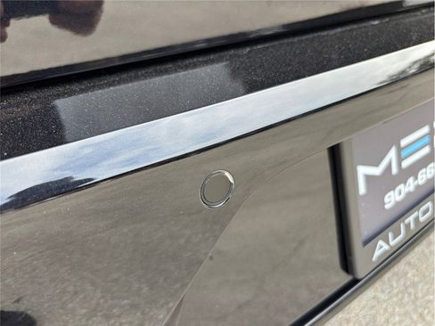 Used 2019 Volkswagen Golf R 4-Door image 16