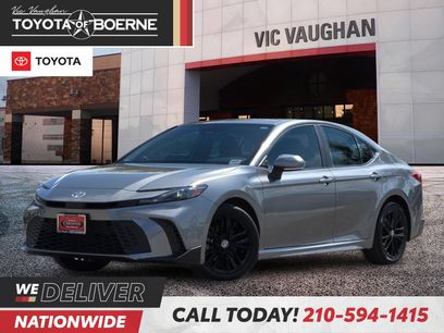 Used 2025 Toyota Camry SE w/ Convenience Package