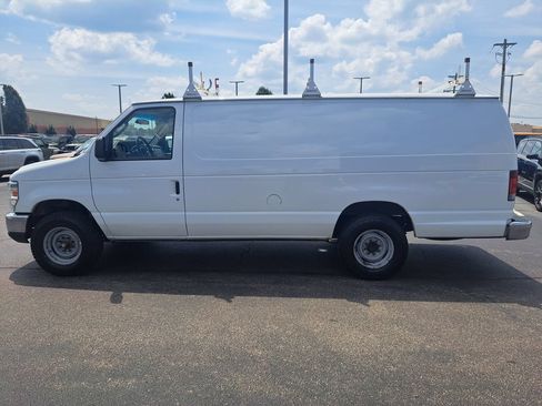 Used 2013 Ford E-350 and Econoline 350 Extended Super Duty w/ Commercial Cargo Van Pkg RWD image 6
