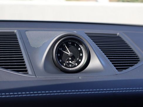 New 2026 Porsche Macan AWD/4WD image 28