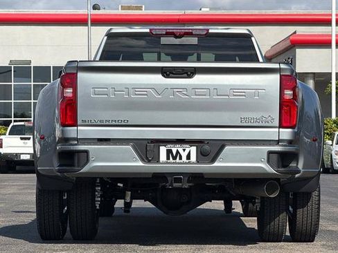 New 2026 Chevrolet Silverado 3500 High Country w/ Technology Package AWD/4WD image 5