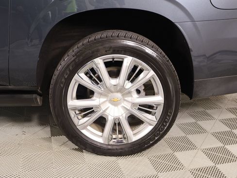 Used 2021 Chevrolet Suburban High Country AWD/4WD image 21