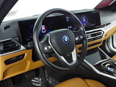Used 2023 BMW i4 eDrive35 w/ Premium Package RWD image 31