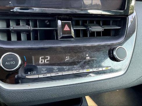 Used 2024 Toyota Corolla LE FWD image 15