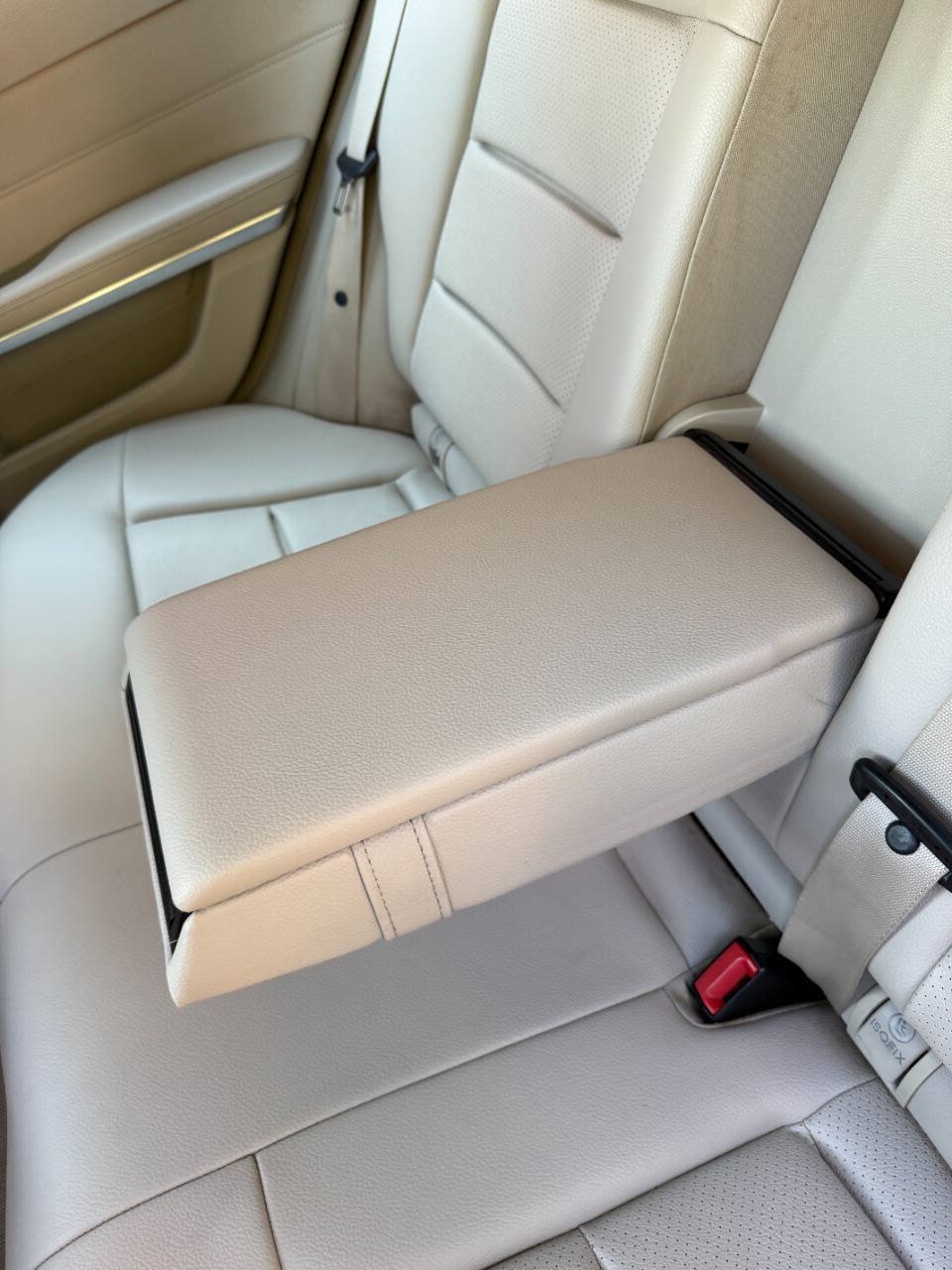 Used 2014 Mercedes-Benz E 350 4MATIC Wagon w/ Premium 1 Package image 15