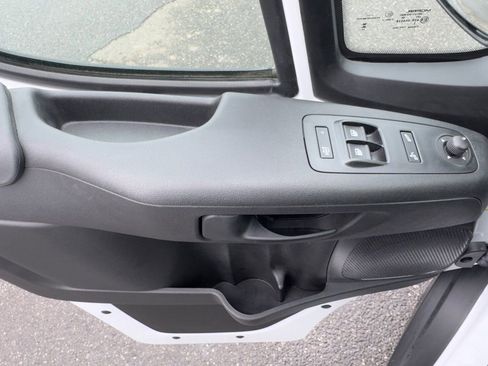 Used 2025 RAM ProMaster 3500 FWD image 11