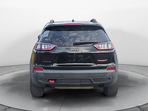 Used 2019 Jeep Cherokee Trailhawk AWD/4WD image 4