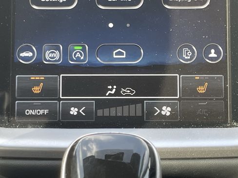 Certified 2025 Subaru Outback Limited AWD/4WD image 28