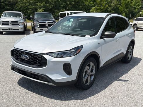 Used 2025 Ford Escape ST-Line FWD image 3