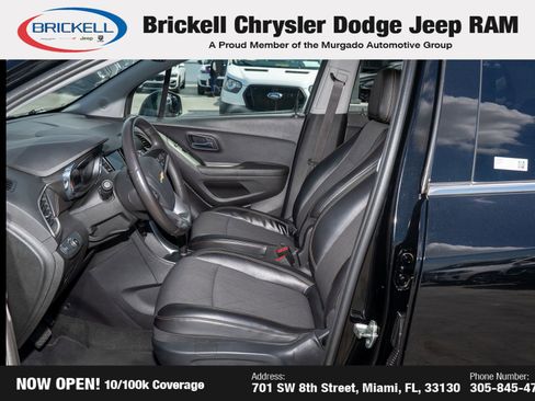Used 2020 Chevrolet Trax LT w/ LT Convenience Package image 15