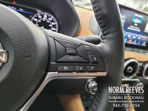 Used 2024 Nissan Sentra SV w/ SV Premium Package image 8