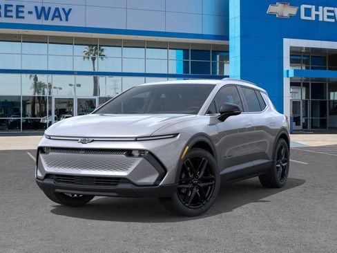 New 2026 Chevrolet Equinox EV LT image 6