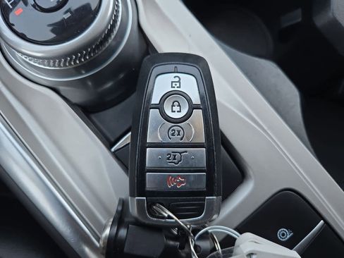 Used 2023 Ford Explorer XLT w/ Equipment Group 202A image 31