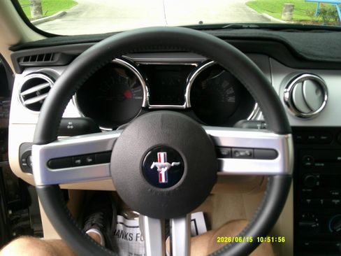 Used 2006 Ford Mustang GT RWD image 15