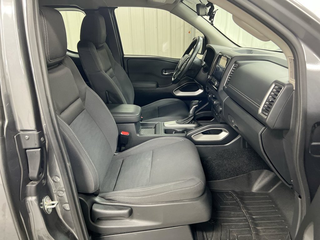 Used 2022 Nissan Frontier SV AWD/4WD image 21