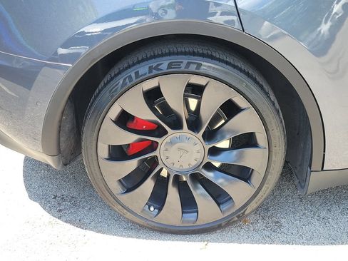 Used 2022 Tesla Model Y Performance AWD/4WD image 5