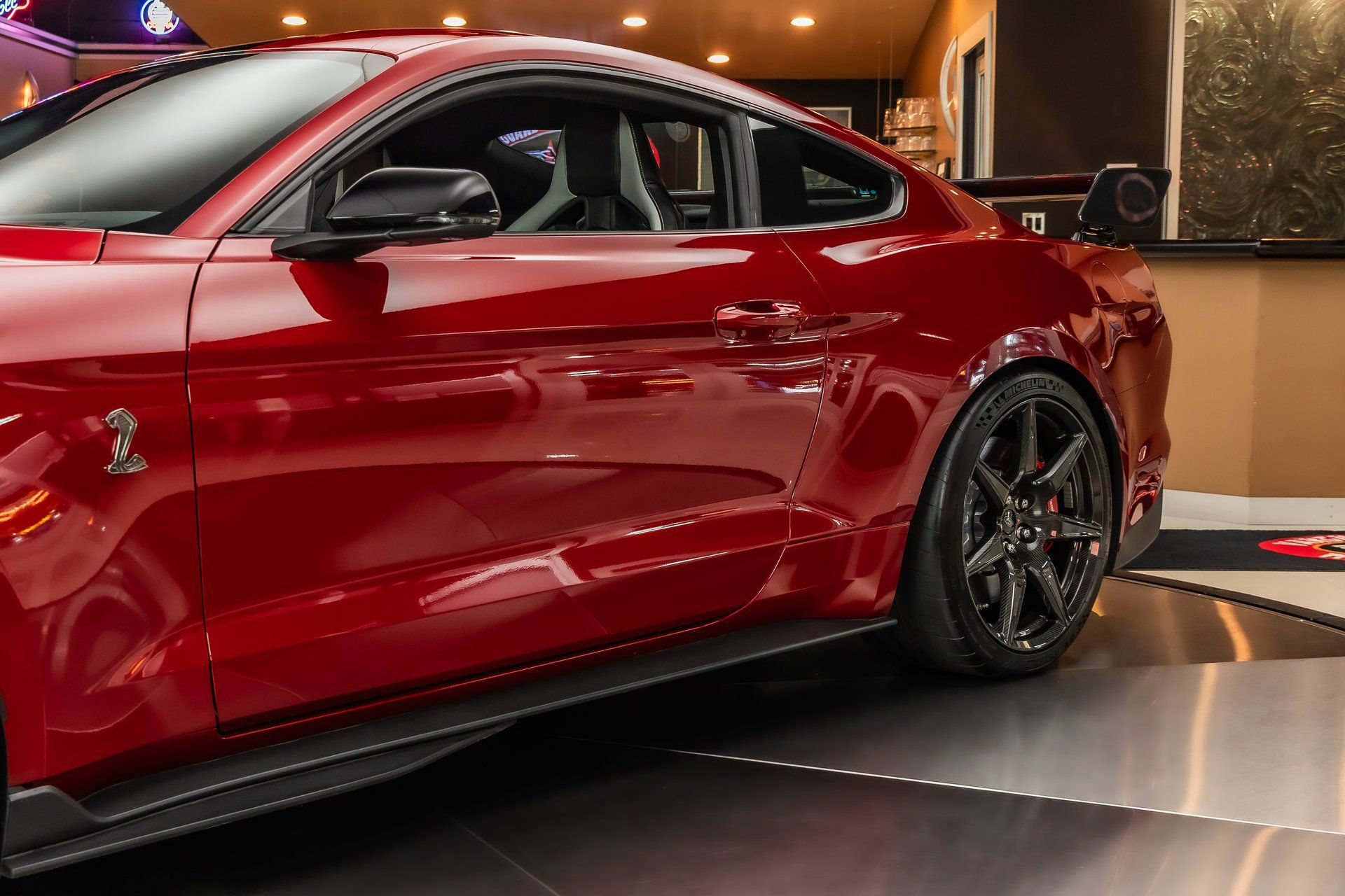 Used 2020 Ford Mustang Shelby GT500 w/ Carbon Fiber Track Pack RWD image 30