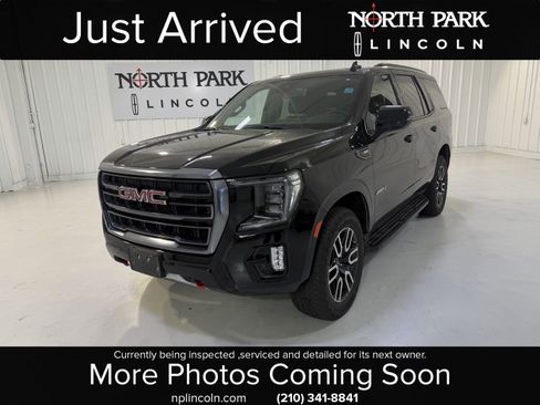 Used 2024 GMC Yukon AT4 image 1