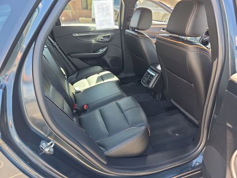 Used 2018 Chevrolet Impala Premier FWD image 31