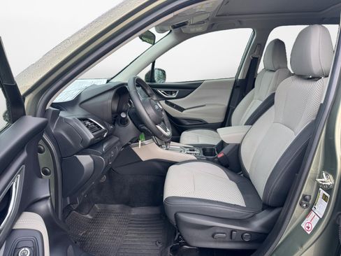 Used 2019 Subaru Forester Premium w/ All-Weather Package AWD/4WD image 11