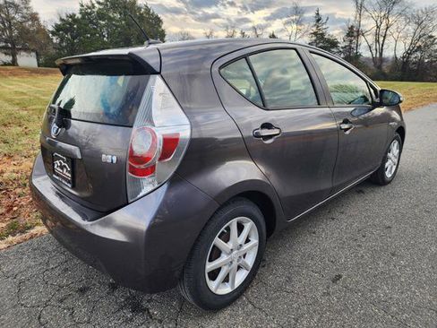 Used 2014 Toyota Prius C Four image 7