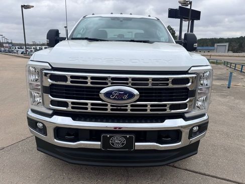 New 2026 Ford F250 XLT w/ FX4 Off-Road Package AWD/4WD image 8