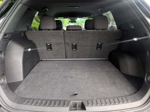 Used 2025 Chevrolet Equinox LT FWD image 5
