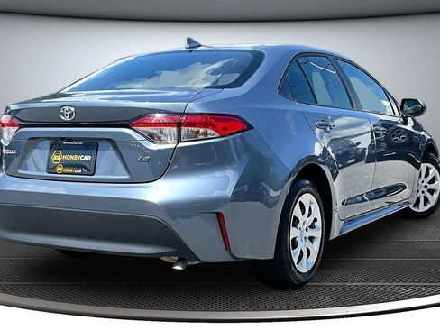 Used 2025 Toyota Corolla LE FWD image 6