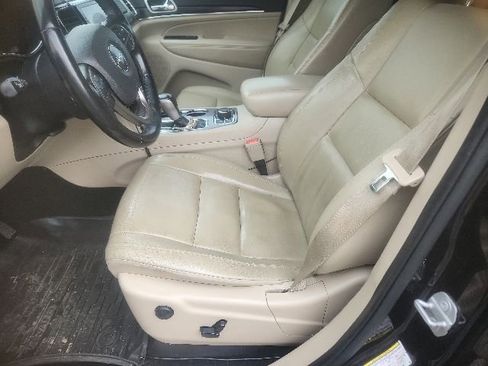 Used 2020 Jeep Grand Cherokee Limited w/ Premium Lighting Group AWD/4WD image 3