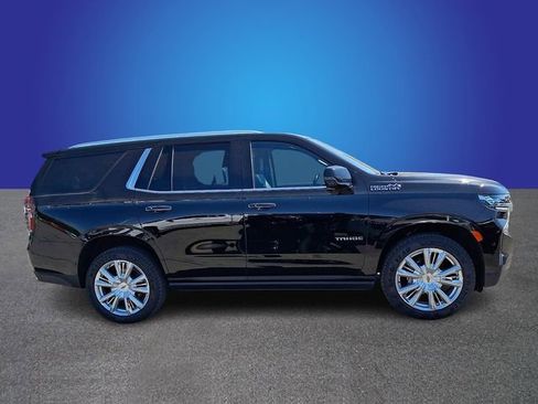 Used 2024 Chevrolet Tahoe High Country w/ Premium Package 2 AWD/4WD image 3